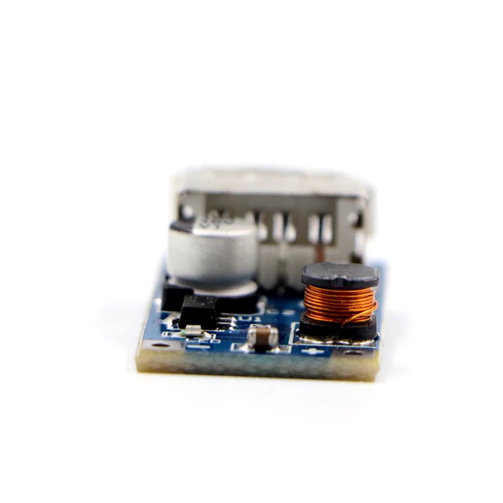 DC-DC Boost Module (0.9V~5V) to 5V 600MA USB Step-up Board 5V Output - Blue - Image 3
