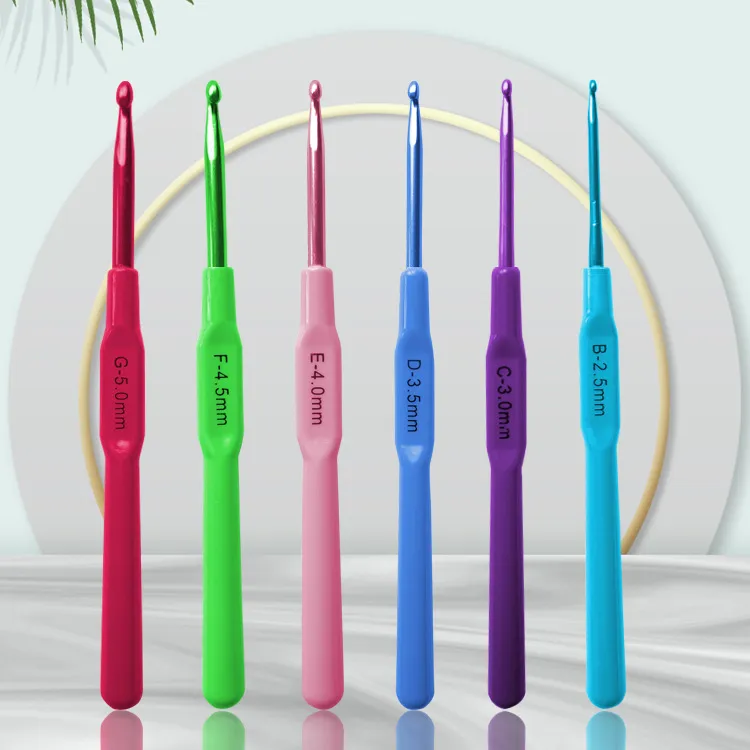 12pcs Crochet Hook Set With Plastic handle - Image 2