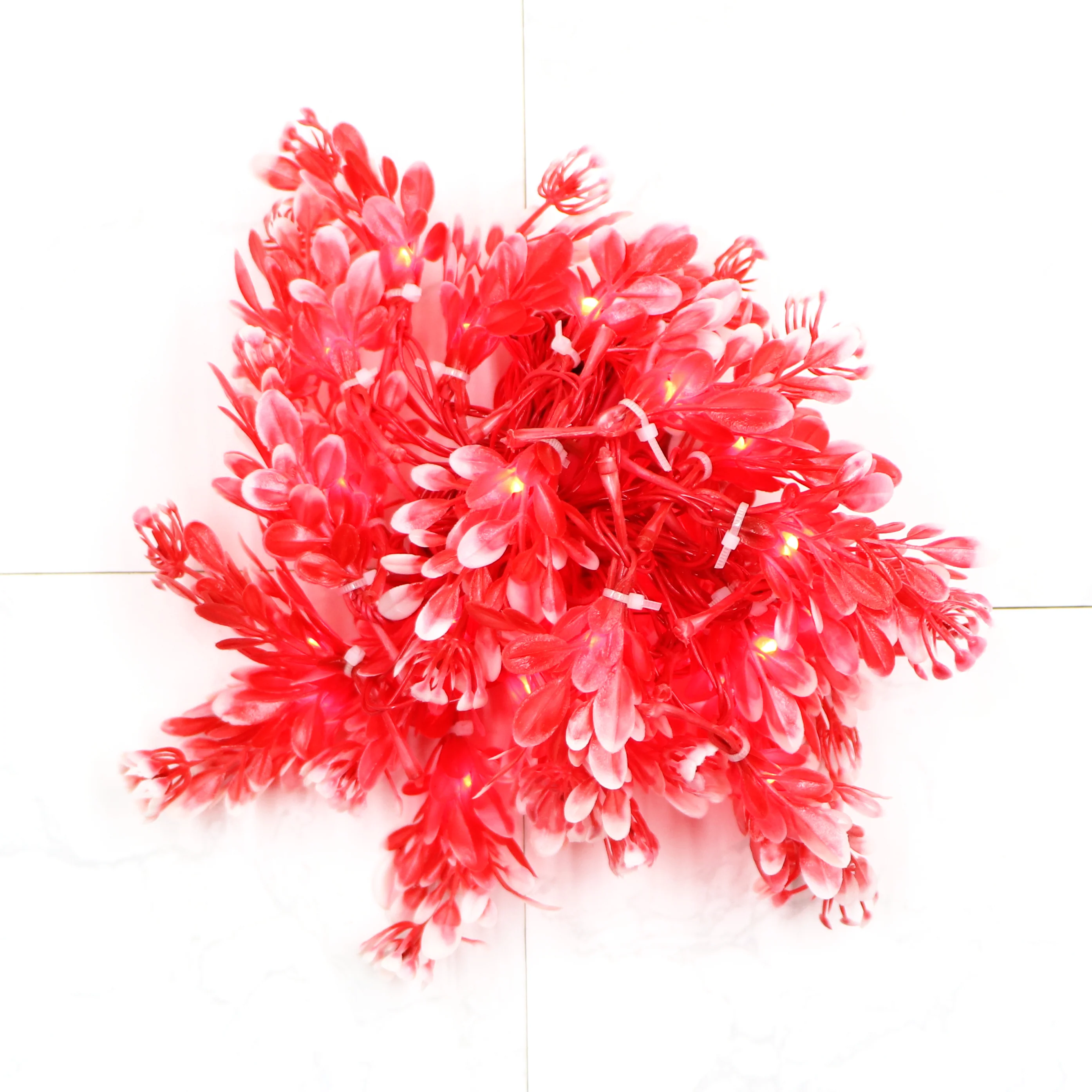 Red Leaves with White Tip 24 LED String Fairy Lights - Image 4